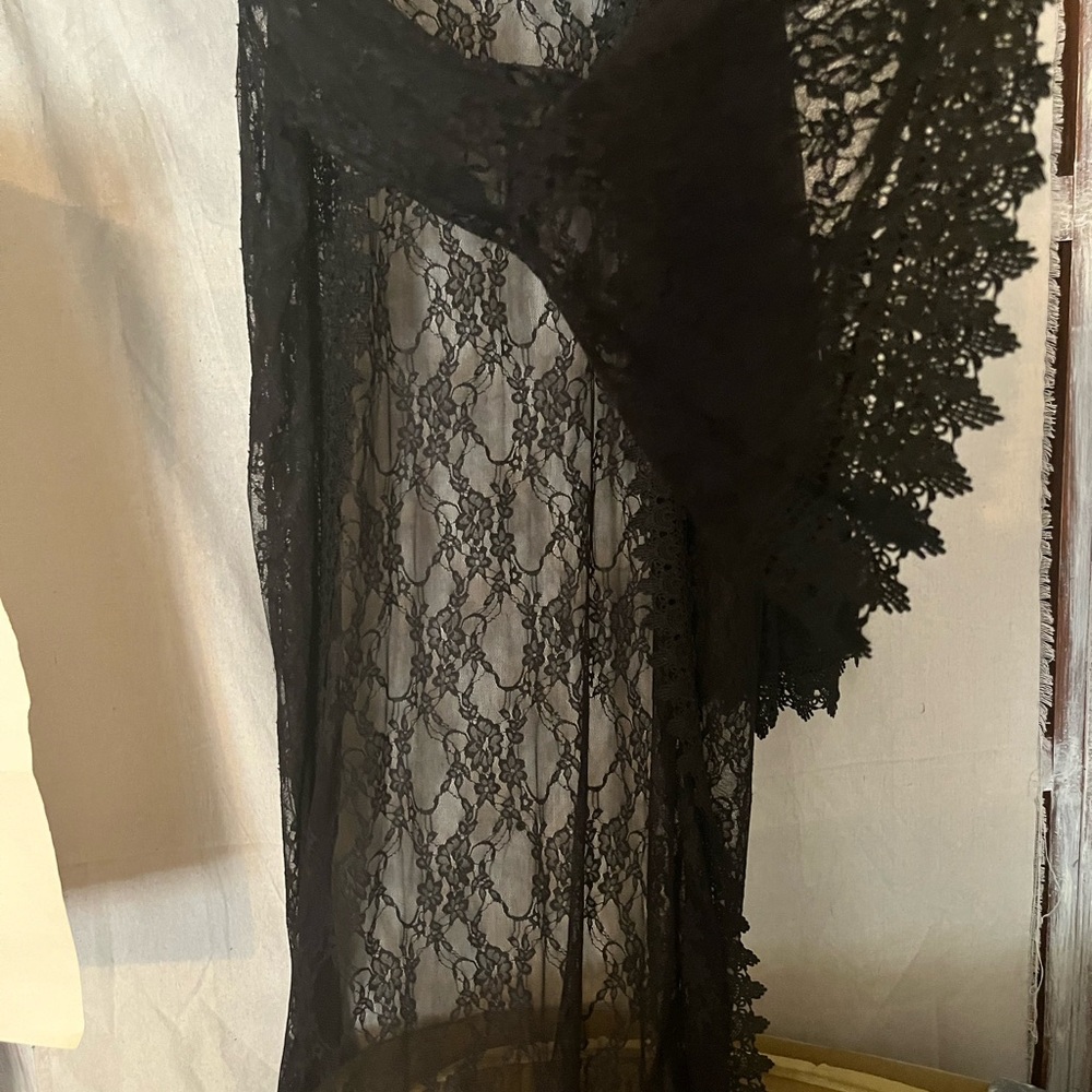 Elegant Black Lace Nightgown